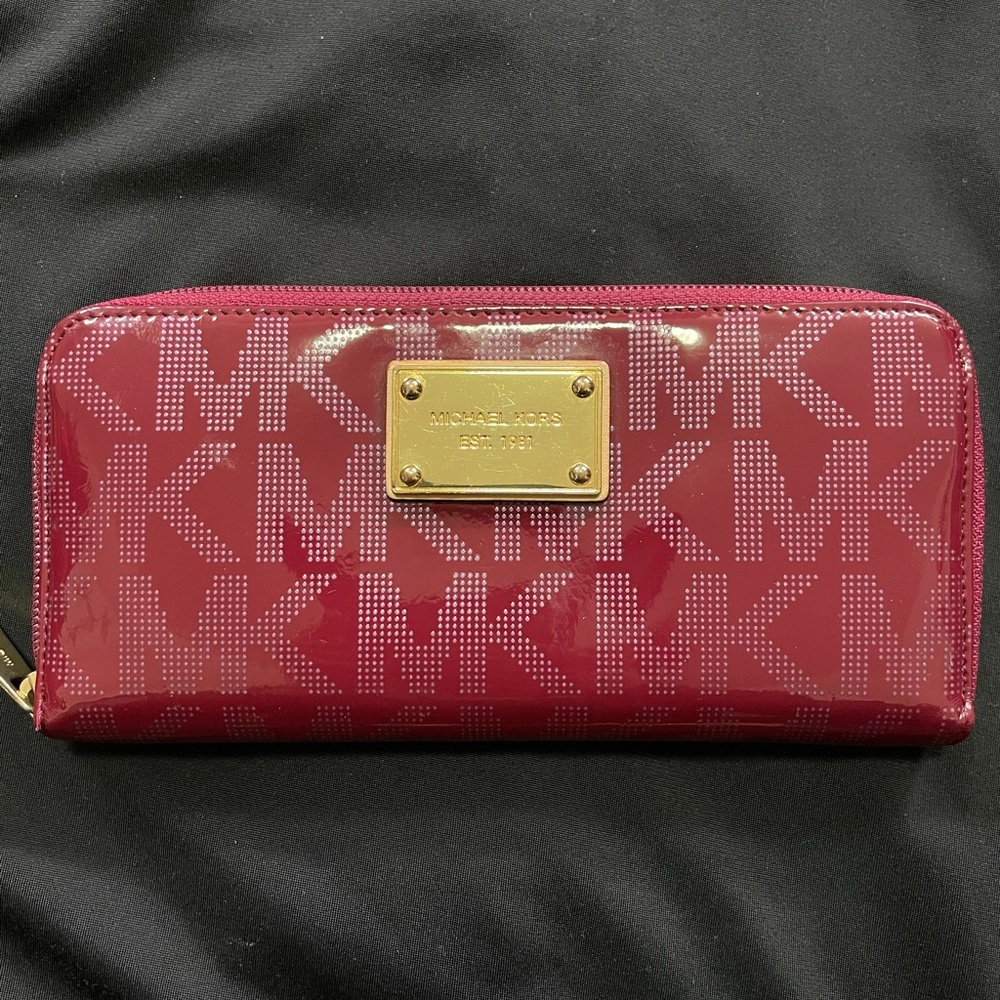 Micheal Kors Maroon Wallet